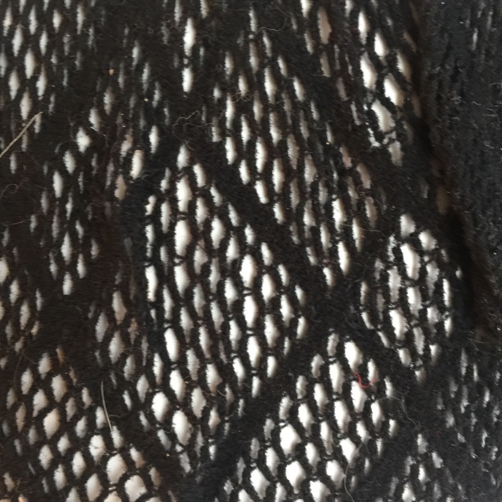FRENCHIC FISHNET LACE TIGHTS BLACK SIZE M/L - Picture 4 of 8